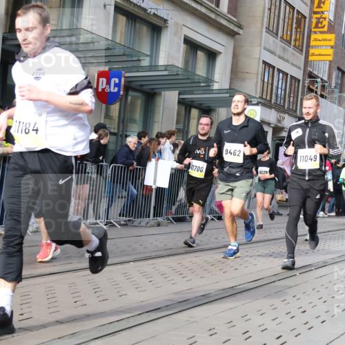 05.10.2025 - 20. swb-Marathon Bremen Strokosch-Dieckow http://msf.ph/oto/9256968 05.10.2025 10:58:05 Ziel 7077, 9174, 9430, 9433, 9462, 9472, 9529, 9608, 9766, 9820, 9913, 9952, 10049, 10055, 10084, 10261, 10285, 10368, 10408, 10513, 10586, 10786, 10936, 10988, 11049, 11181, 11184, 11291, 11495, 11562, 11591, 11700, 11724, 7077, 9174, 9430, 9433, 9462, 9472, 9529, 9608, 9766, 9820, 9913, 9952, 10049, 10055, 10084, 10261, 10285, 10368, 10408, 10513, 10586, 10786, 11562 meine-sportfotos.de