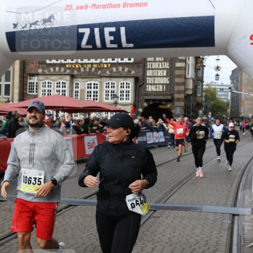 05.10.2025 - 20. swb-Marathon Bremen Yannick Fuchs http://msf.ph/oto/9257131 05.10.2025 11:16:17 Ziel 7109, 9640, 9679, 10220, 10340, 10564, 10635, 11331, 11378 meine-sportfotos.de