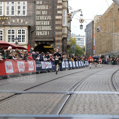 05.10.2025 - 20. swb-Marathon Bremen Yannick Fuchs http://msf.ph/oto/9257167 05.10.2025 10:47:08 Ziel 9413, 9562, 10452, 10509, 10789, 11189 meine-sportfotos.de