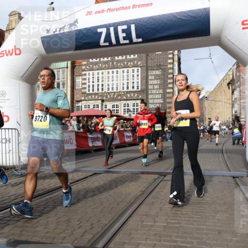 05.10.2025 - 20. swb-Marathon Bremen Yannick Fuchs http://msf.ph/oto/9257175 05.10.2025 10:55:45 Ziel 7165, 9195, 9197, 9492, 9720, 10107, 10195, 10262, 10475, 10745, 10755, 10757, 10909, 11081, 11197, 11588 meine-sportfotos.de