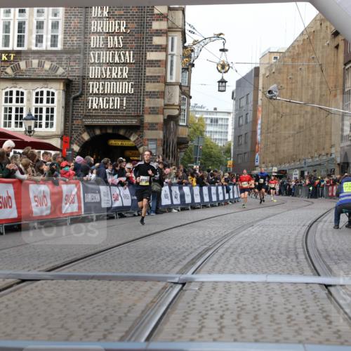 05.10.2025 - 20. swb-Marathon Bremen Yannick Fuchs http://msf.ph/oto/9257184 05.10.2025 10:47:09 Ziel 9413, 9562, 10452, 10509, 10789, 11189 meine-sportfotos.de