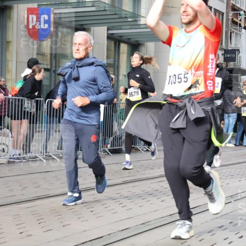 05.10.2025 - 20. swb-Marathon Bremen Strokosch-Dieckow http://msf.ph/oto/9257187 05.10.2025 10:58:15 Ziel 7163, 8585, 9346, 9359, 9370, 9430, 9433, 9472, 9529, 9540, 9608, 9622, 9714, 9766, 9820, 9913, 10049, 10055, 10084, 10261, 10285, 10408, 10513, 10527, 10561, 10586, 10591, 10679, 10871, 10936, 10988, 11078, 11181, 11291, 11591, 11651, 11700, 7163, 8585, 9346, 9359, 9370, 9430, 9433, 9472, 9529, 9540, 9608, 9622, 9714, 9766, 9820, 9913, 10049, 10055, 10084, 10261, 10285, 10408, 10513, 10527, 10561, 10586, 10591, 10679, 11651 meine-sportfotos.de