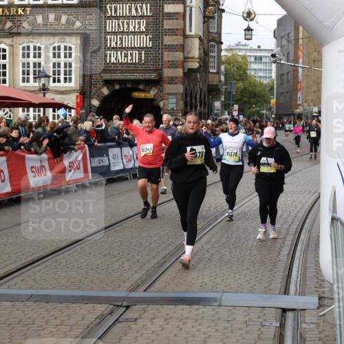 05.10.2025 - 20. swb-Marathon Bremen Yannick Fuchs http://msf.ph/oto/9257189 05.10.2025 11:16:18 Ziel 7109, 9640, 9679, 10220, 10339, 10340, 10564, 10635, 11331, 11378 meine-sportfotos.de