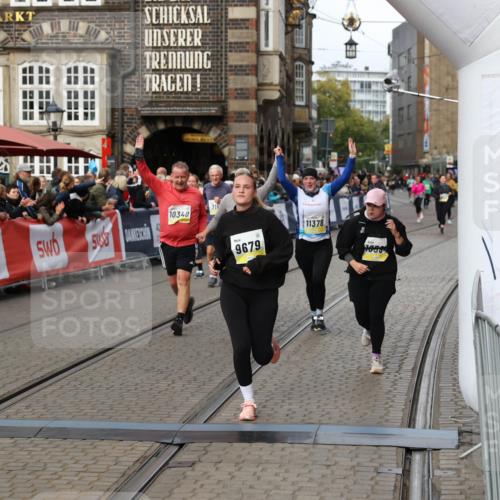 05.10.2025 - 20. swb-Marathon Bremen Yannick Fuchs http://msf.ph/oto/9257243 05.10.2025 11:16:19 Ziel 7109, 9640, 9679, 10220, 10339, 10340, 10564, 10635, 11331, 11378 meine-sportfotos.de