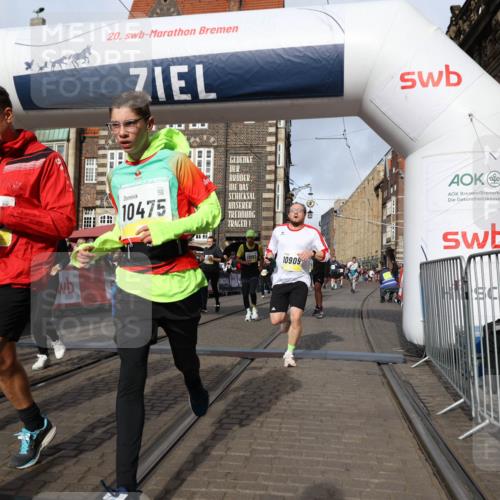 05.10.2025 - 20. swb-Marathon Bremen Yannick Fuchs http://msf.ph/oto/9257276 05.10.2025 10:55:48 Ziel 7165, 9195, 9197, 9492, 9720, 10088, 10107, 10195, 10323, 10475, 10755, 10757, 10909, 11081, 11586, 11588 meine-sportfotos.de