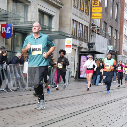 05.10.2025 - 20. swb-Marathon Bremen Strokosch-Dieckow http://msf.ph/oto/9257278 05.10.2025 10:58:18 Ziel 7163, 8585, 9346, 9359, 9370, 9430, 9433, 9472, 9529, 9540, 9622, 9714, 9766, 9820, 9913, 10049, 10055, 10261, 10263, 10285, 10408, 10513, 10527, 10561, 10591, 10679, 10871, 10936, 10988, 11078, 11181, 11290, 11291, 11591, 11651, 11700, 7163, 8585, 9346, 9359, 9370, 9430, 9433, 9472, 9529, 9540, 9622, 9714, 9766, 9820, 9913, 10049, 10055, 10261, 10263, 10285, 10408, 10513, 10527, 10561, 10591, 10679, 11290, 11651 meine-sportfotos.de