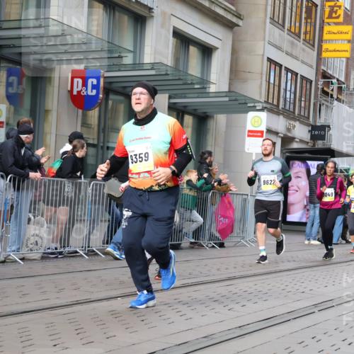 05.10.2025 - 20. swb-Marathon Bremen Strokosch-Dieckow http://msf.ph/oto/9257357 05.10.2025 10:58:20 Ziel 7163, 8585, 9346, 9359, 9370, 9430, 9433, 9472, 9529, 9540, 9622, 9714, 9766, 9820, 9913, 10049, 10055, 10261, 10263, 10285, 10408, 10513, 10527, 10560, 10561, 10591, 10679, 10871, 10936, 10988, 11078, 11290, 11291, 11483, 11651, 11700, 7163, 8585, 9346, 9359, 9370, 9430, 9433, 9472, 9529, 9540, 9622, 9714, 9766, 9820, 9913, 10049, 10055, 10261, 10263, 10285, 10408, 10513, 10527, 10560, 10561, 10591, 10679, 11290, 11483, 11651 meine-sportfotos.de