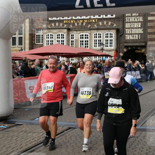 05.10.2025 - 20. swb-Marathon Bremen Yannick Fuchs http://msf.ph/oto/9257452 05.10.2025 11:16:22 Ziel 7110, 9640, 9679, 10339, 10340, 10564, 10635, 11247, 11378 meine-sportfotos.de