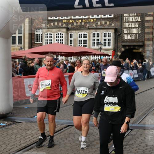 05.10.2025 - 20. swb-Marathon Bremen Yannick Fuchs http://msf.ph/oto/9257462 05.10.2025 11:16:22 Ziel 7110, 9640, 9679, 10339, 10340, 10564, 10635, 11247, 11378 meine-sportfotos.de