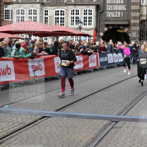 05.10.2025 - 20. swb-Marathon Bremen Yannick Fuchs http://msf.ph/oto/9257654 05.10.2025 11:16:28 Ziel 7110, 10023, 10083, 10339, 10379, 10450, 11029, 11247 meine-sportfotos.de