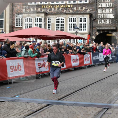 05.10.2025 - 20. swb-Marathon Bremen Yannick Fuchs http://msf.ph/oto/9257691 05.10.2025 11:16:28 Ziel 7110, 10023, 10083, 10339, 10379, 10450, 11029, 11247 meine-sportfotos.de