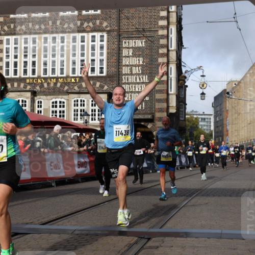 05.10.2025 - 20. swb-Marathon Bremen Yannick Fuchs http://msf.ph/oto/9257726 05.10.2025 10:56:00 Ziel 7147, 9521, 9871, 10253, 10385, 10610, 10653, 10654, 11052, 11249, 11439 meine-sportfotos.de