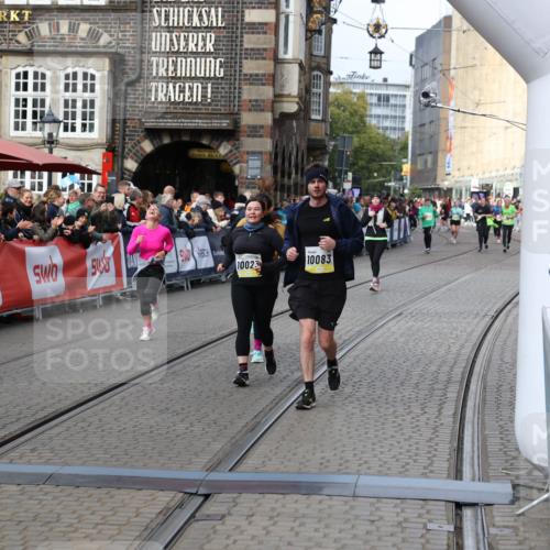 05.10.2025 - 20. swb-Marathon Bremen Yannick Fuchs http://msf.ph/oto/9257731 05.10.2025 11:16:29 Ziel 7110, 10023, 10083, 10379, 10450, 11029, 11247 meine-sportfotos.de