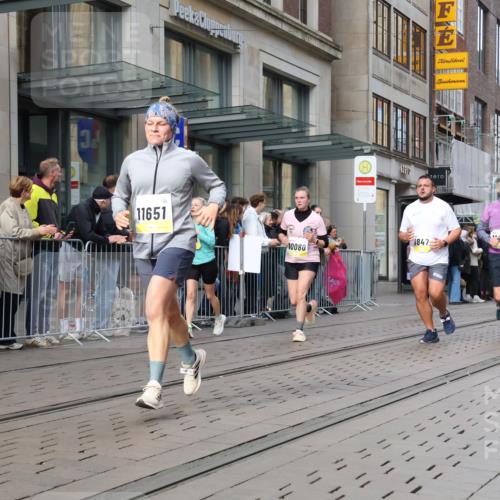 05.10.2025 - 20. swb-Marathon Bremen Strokosch-Dieckow http://msf.ph/oto/9257759 05.10.2025 10:58:35 Ziel 8585, 9346, 9349, 9370, 9518, 9540, 9542, 9601, 9622, 9847, 9977, 10080, 10263, 10357, 10560, 10561, 10588, 10594, 10607, 11290, 11483, 11612, 11651, 8585, 9346, 9349, 9370, 9518, 9540, 9542, 9601, 9622, 9847, 9977, 10080, 10263, 10357, 10560, 10561, 10588, 10594, 10607, 11290, 11483, 11612, 11651 meine-sportfotos.de