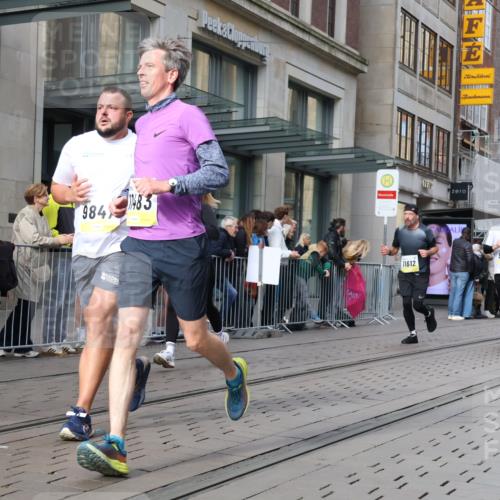05.10.2025 - 20. swb-Marathon Bremen Strokosch-Dieckow http://msf.ph/oto/9257855 05.10.2025 10:58:37 Ziel 9346, 9349, 9518, 9542, 9601, 9692, 9847, 9977, 10039, 10080, 10263, 10353, 10357, 10560, 10561, 10588, 10594, 10607, 11290, 11483, 11612, 11651, 9346, 9349, 9518, 9542, 9601, 9692, 9847, 9977, 10039, 10080, 10263, 10353, 10357, 10560, 10561, 10588, 10594, 10607, 11290, 11483, 11612, 11651 meine-sportfotos.de