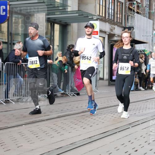 05.10.2025 - 20. swb-Marathon Bremen Strokosch-Dieckow http://msf.ph/oto/9257892 05.10.2025 10:58:39 Ziel 9219, 9349, 9518, 9542, 9601, 9692, 9847, 9977, 10039, 10080, 10143, 10263, 10353, 10357, 10560, 10561, 10588, 10594, 10607, 11290, 11483, 11612, 11651, 9219, 9349, 9518, 9542, 9601, 9692, 9847, 9977, 10039, 10080, 10143, 10263, 10353, 10357, 10560, 10561, 10588, 10594, 10607, 11290, 11483, 11612, 11651 meine-sportfotos.de