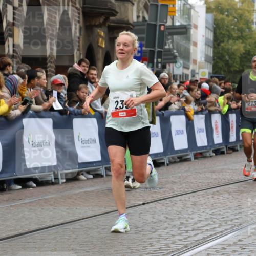05.10.2025 - 20. swb-Marathon Bremen Strokosch-Dieckow http://msf.ph/oto/9257931 05.10.2025 12:55:19 Ziel 235, 474, 1443, 2132, 6444, 7213, 7883 meine-sportfotos.de