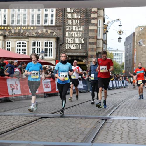 05.10.2025 - 20. swb-Marathon Bremen Yannick Fuchs http://msf.ph/oto/9258075 05.10.2025 10:47:33 Ziel 9244, 9428, 9670, 10319, 10637, 10667, 10951, 11498, 11705, 11742 meine-sportfotos.de