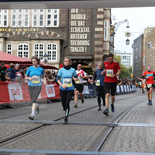 05.10.2025 - 20. swb-Marathon Bremen Yannick Fuchs http://msf.ph/oto/9258084 05.10.2025 10:47:33 Ziel 9244, 9428, 9670, 10319, 10637, 10667, 10951, 11498, 11705, 11742 meine-sportfotos.de