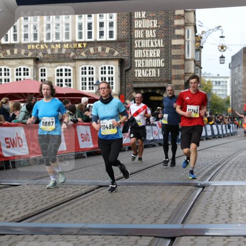 05.10.2025 - 20. swb-Marathon Bremen Yannick Fuchs http://msf.ph/oto/9258094 05.10.2025 10:47:33 Ziel 9244, 9428, 9670, 10319, 10637, 10667, 10951, 11498, 11705, 11742 meine-sportfotos.de