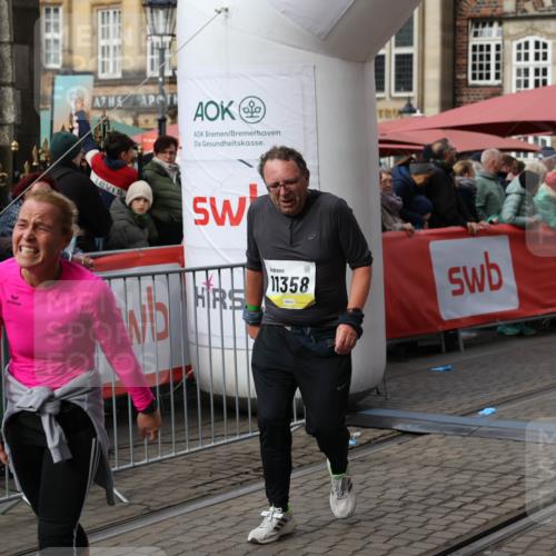 05.10.2025 - 20. swb-Marathon Bremen Yannick Fuchs http://msf.ph/oto/9258148 05.10.2025 11:16:36 Ziel 10023, 10083, 10379, 10450, 11029, 11358, 11404 meine-sportfotos.de