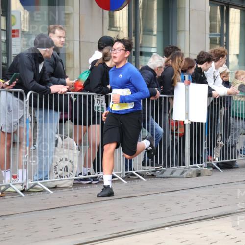05.10.2025 - 20. swb-Marathon Bremen Strokosch-Dieckow http://msf.ph/oto/9258155 05.10.2025 10:58:49 Ziel 9183, 9219, 9454, 9508, 9601, 9692, 9847, 9977, 10039, 10143, 10200, 10274, 10353, 10357, 10407, 10588, 10594, 10607, 11006, 11007, 11207, 11400, 9183, 9219, 9454, 9508, 9601, 9692, 9847, 9977, 10039, 10143, 10200, 10274, 10353, 10357, 10407, 10588, 10594, 10607, 11006, 11007, 11207, 11400 meine-sportfotos.de
