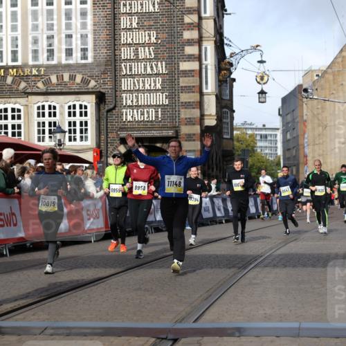 05.10.2025 - 20. swb-Marathon Bremen Yannick Fuchs http://msf.ph/oto/9258158 05.10.2025 10:56:07 Ziel 7147, 9871, 9950, 10015, 10394, 10641, 10654, 10675, 10758, 10921, 10959, 11148, 11439, 11626 meine-sportfotos.de