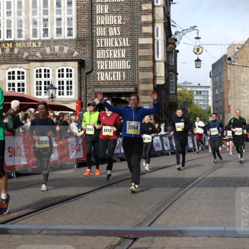 05.10.2025 - 20. swb-Marathon Bremen Yannick Fuchs http://msf.ph/oto/9258173 05.10.2025 10:56:07 Ziel 7147, 9871, 9950, 10015, 10394, 10641, 10654, 10675, 10758, 10921, 10959, 11148, 11439, 11626 meine-sportfotos.de