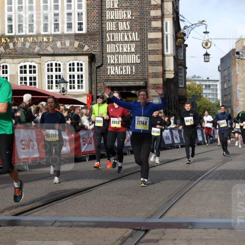 05.10.2025 - 20. swb-Marathon Bremen Yannick Fuchs http://msf.ph/oto/9258183 05.10.2025 10:56:07 Ziel 7147, 9871, 9950, 10015, 10394, 10641, 10654, 10675, 10758, 10921, 10959, 11148, 11439, 11626 meine-sportfotos.de