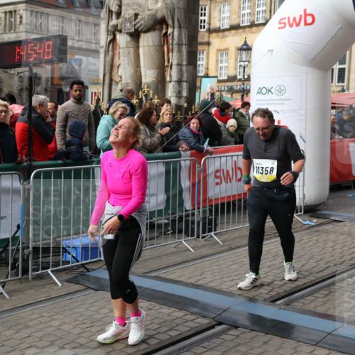 05.10.2025 - 20. swb-Marathon Bremen Yannick Fuchs http://msf.ph/oto/9258208 05.10.2025 11:16:37 Ziel 10023, 10083, 10379, 10450, 11358, 11404 meine-sportfotos.de
