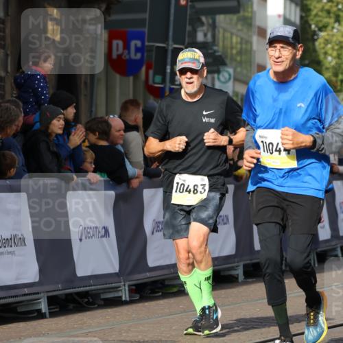 05.10.2025 - 20. swb-Marathon Bremen Strokosch-Dieckow http://msf.ph/oto/9258257 05.10.2025 11:04:25 Ziel 8111, 9610, 9684, 10278, 10439, 10483, 10678, 10956, 11044, 11200, 11704 meine-sportfotos.de