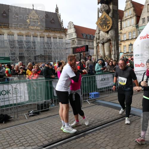 05.10.2025 - 20. swb-Marathon Bremen Yannick Fuchs http://msf.ph/oto/9258258 05.10.2025 11:16:38 Ziel 9563, 10023, 10379, 10450, 11358, 11404 meine-sportfotos.de