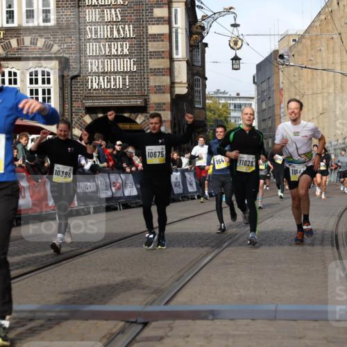 05.10.2025 - 20. swb-Marathon Bremen Yannick Fuchs http://msf.ph/oto/9258320 05.10.2025 10:56:09 Ziel 7147, 9541, 9871, 9950, 10015, 10394, 10641, 10654, 10675, 10758, 10921, 10959, 11148, 11626 meine-sportfotos.de