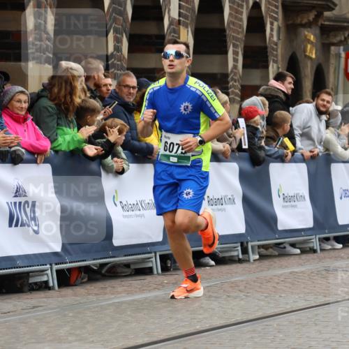 05.10.2025 - 20. swb-Marathon Bremen Strokosch-Dieckow http://msf.ph/oto/9258334 05.10.2025 12:55:38 Ziel 140, 735, 933, 1567, 1616, 6075 meine-sportfotos.de