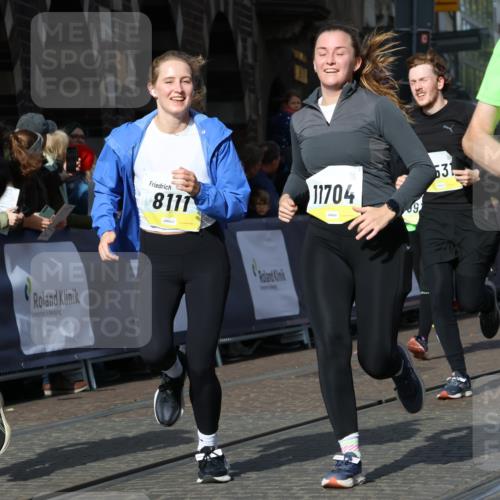 05.10.2025 - 20. swb-Marathon Bremen Strokosch-Dieckow http://msf.ph/oto/9258363 05.10.2025 11:04:33 Ziel 8111, 9394, 9610, 9750, 9915, 10278, 10485, 10531, 10532, 10674, 10869, 10956, 11196, 11542, 11704 meine-sportfotos.de