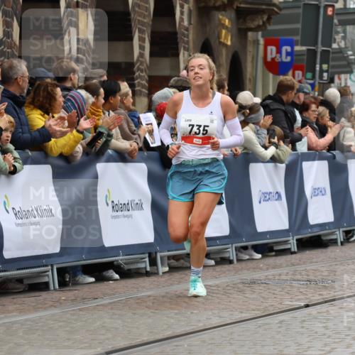 05.10.2025 - 20. swb-Marathon Bremen Strokosch-Dieckow http://msf.ph/oto/9258404 05.10.2025 12:55:41 Ziel 140, 735, 933, 1232, 1567, 1616 meine-sportfotos.de