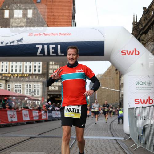 05.10.2025 - 20. swb-Marathon Bremen Yannick Fuchs http://msf.ph/oto/9258406 05.10.2025 10:47:38 Ziel 9244, 9339, 9924, 10319, 10637, 10667, 10951, 11498, 11742 meine-sportfotos.de