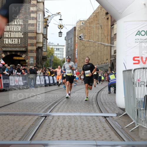 05.10.2025 - 20. swb-Marathon Bremen Yannick Fuchs http://msf.ph/oto/9258431 05.10.2025 10:47:39 Ziel 9244, 9339, 9924, 10319, 10667, 10951, 11498, 11742 meine-sportfotos.de