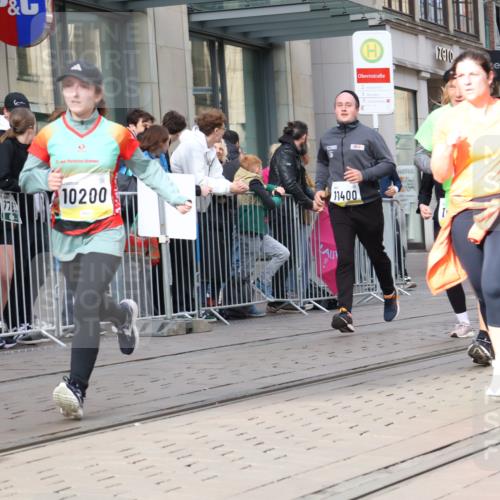 05.10.2025 - 20. swb-Marathon Bremen Strokosch-Dieckow http://msf.ph/oto/9258462 05.10.2025 10:59:00 Ziel 9183, 9219, 9454, 9508, 9635, 9692, 9737, 10039, 10143, 10200, 10274, 10353, 10391, 10407, 10809, 11006, 11007, 11207, 11251, 11400, 11657, 11728, 9183, 9219, 9454, 9508, 9635, 9692, 9737, 10039, 10143, 10200, 10274, 10353, 10391, 10407, 10809, 11006, 11007, 11207, 11251, 11400, 11657, 11728 meine-sportfotos.de