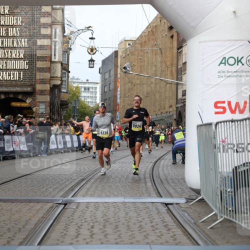 05.10.2025 - 20. swb-Marathon Bremen Yannick Fuchs http://msf.ph/oto/9258476 05.10.2025 10:47:39 Ziel 9244, 9339, 9924, 10319, 10667, 10951, 11498, 11742 meine-sportfotos.de