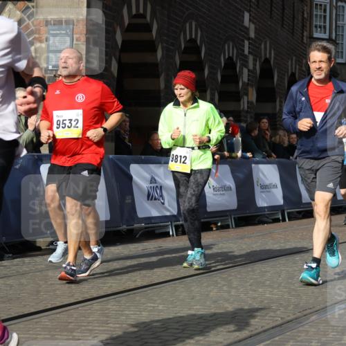 05.10.2025 - 20. swb-Marathon Bremen Strokosch-Dieckow http://msf.ph/oto/9258481 05.10.2025 11:04:43 Ziel 9532, 9623, 9750, 9765, 9771, 9812, 9927, 10422, 10451, 10532, 10557, 10964, 11035, 11427, 11546, 11615 meine-sportfotos.de