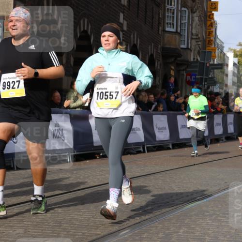 05.10.2025 - 20. swb-Marathon Bremen Strokosch-Dieckow http://msf.ph/oto/9258630 05.10.2025 11:04:48 Ziel 9532, 9812, 9813, 9866, 9927, 10557, 10684, 10891, 10964, 11035, 11315, 11427, 11615, 11636 meine-sportfotos.de