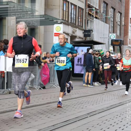 05.10.2025 - 20. swb-Marathon Bremen Strokosch-Dieckow http://msf.ph/oto/9258632 05.10.2025 10:59:13 Ziel 9473, 9609, 9635, 9737, 9991, 10209, 10391, 10420, 10760, 10809, 11006, 11007, 11251, 11267, 11456, 11657, 11720, 11728, 9473, 9609, 9635, 9737, 9991, 10209, 10391, 10420, 10760, 10809, 11006, 11007, 11251, 11267, 11456, 11657, 11720, 11728 meine-sportfotos.de