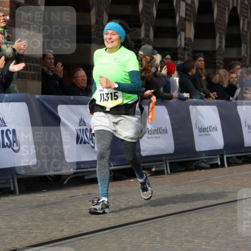 05.10.2025 - 20. swb-Marathon Bremen Strokosch-Dieckow http://msf.ph/oto/9258677 05.10.2025 11:04:51 Ziel 9220, 9530, 9813, 9866, 9927, 10684, 10771, 10891, 11180, 11315, 11372, 11559, 11615, 11636 meine-sportfotos.de