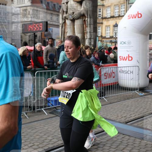 05.10.2025 - 20. swb-Marathon Bremen Yannick Fuchs http://msf.ph/oto/9258795 05.10.2025 11:16:48 Ziel 9301, 9563, 9753, 11020, 11182, 11438 meine-sportfotos.de