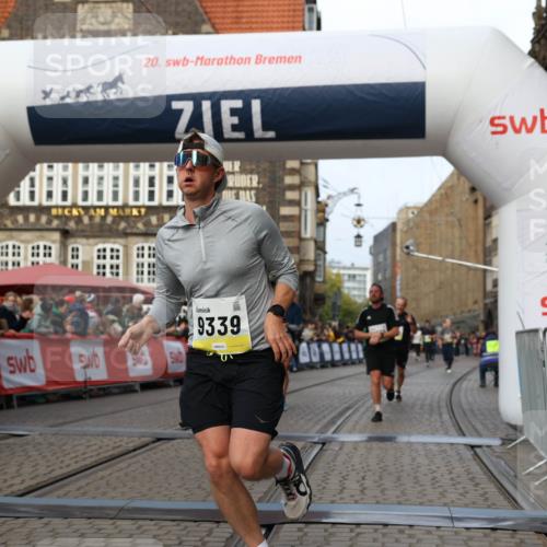 05.10.2025 - 20. swb-Marathon Bremen Yannick Fuchs http://msf.ph/oto/9258809 05.10.2025 10:47:43 Ziel 9339, 9924, 10073, 10850, 10875, 10947, 11330 meine-sportfotos.de