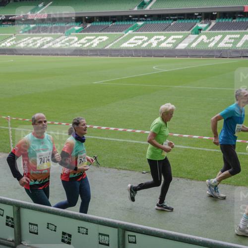 05.10.2025 - 20. swb-Marathon Bremen Michael Burmester http://msf.ph/oto/9258823 05.10.2025 10:46:25 Laufen im Stadion 7014, 7410, 9301, 9420, 9465, 9643, 9695, 9818, 9838, 9869, 9891, 9959, 10023, 10083, 10220, 10312, 10450, 10465, 10496, 10564, 10575, 10721, 10736, 10756, 10759, 10832, 10949, 10976, 10994, 11008, 11036, 11082, 11107, 11182, 11332, 11358, 11438, 11555, 11652, 11653, 9203, 10186, 10201, 10472, 10602, 10728, 11020, 11029, 11068 meine-sportfotos.de