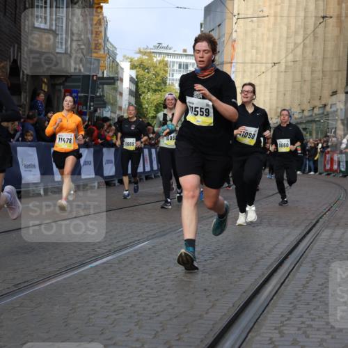 05.10.2025 - 20. swb-Marathon Bremen Strokosch-Dieckow http://msf.ph/oto/9258957 05.10.2025 11:05:00 Ziel 9220, 9409, 9530, 9642, 9660, 10771, 10965, 11090, 11121, 11171, 11180, 11372, 11412, 11478, 11559 meine-sportfotos.de