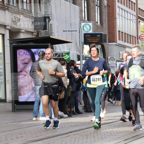 05.10.2025 - 20. swb-Marathon Bremen Strokosch-Dieckow http://msf.ph/oto/9259108 05.10.2025 10:59:36 Ziel 7621, 9005, 9378, 9381, 9473, 9603, 9604, 9611, 9612, 9666, 9673, 10138, 10290, 10291, 10311, 10489, 10572, 11026, 11125, 11266, 11444, 11582, 11600, 11639, 11644, 11720, 7621, 9005, 9378, 9381, 9473, 9603, 9604, 9611, 9612, 9666, 9673, 10138, 10290, 10291, 10311, 10489, 10572, 11026, 11125, 11266, 11444, 11582, 11600, 11639, 11644, 11720 meine-sportfotos.de