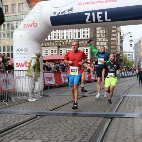 05.10.2025 - 20. swb-Marathon Bremen Yannick Fuchs http://msf.ph/oto/9259299 05.10.2025 10:47:49 Ziel 9377, 10062, 10073, 10676, 10850, 10875, 10947, 11244, 11330, 11409, 11708 meine-sportfotos.de